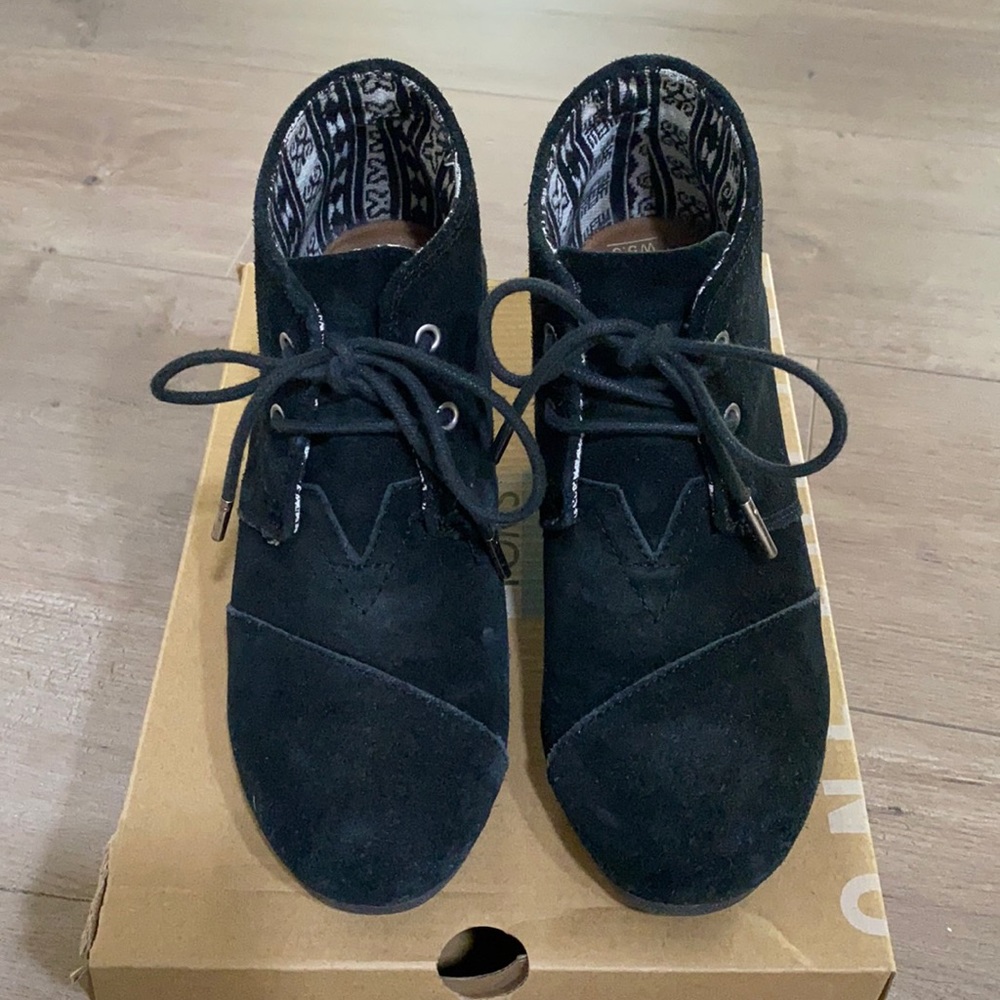 Women’s Tom’s Suede Wedge